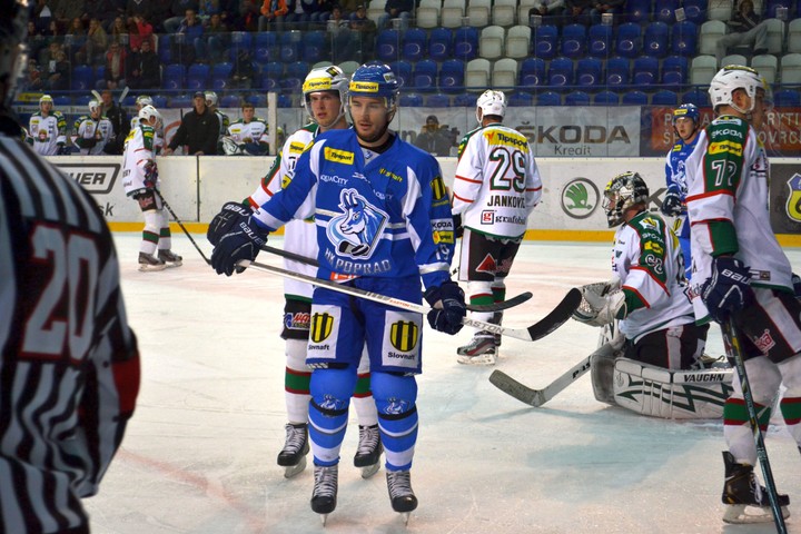 Dávida Skokana skúša HC Slavia Praha